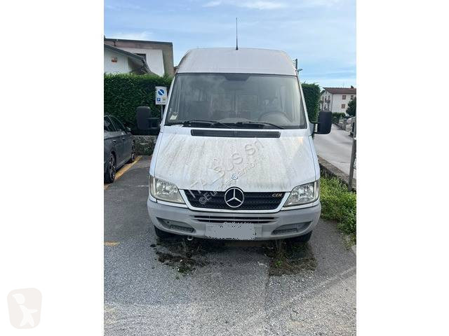 حافلة Mercedes 413 CDI