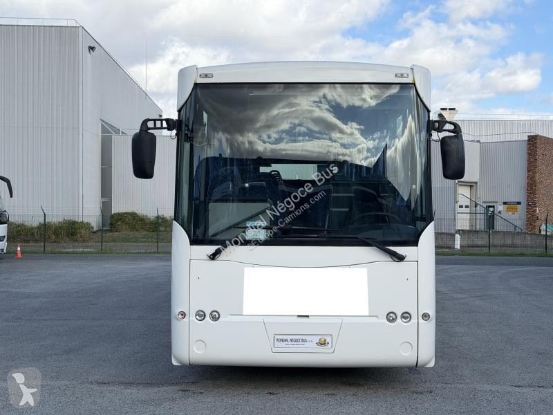 MAN 3 coach