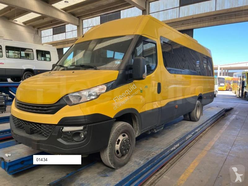 Rutebil Iveco Daily