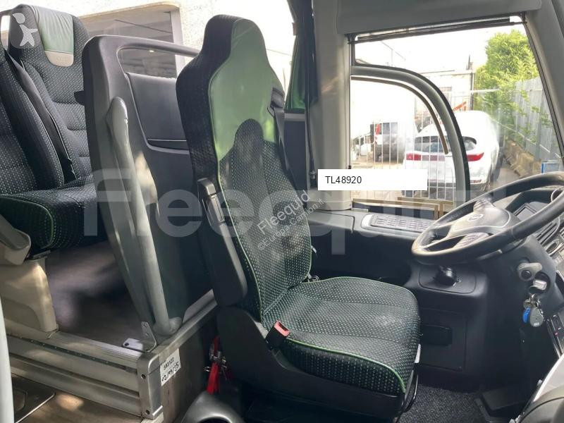 Междуградски автобус Irizar i6