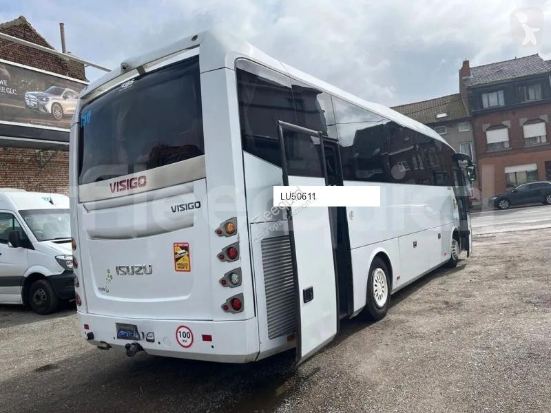 Autobus Isuzu Visigo