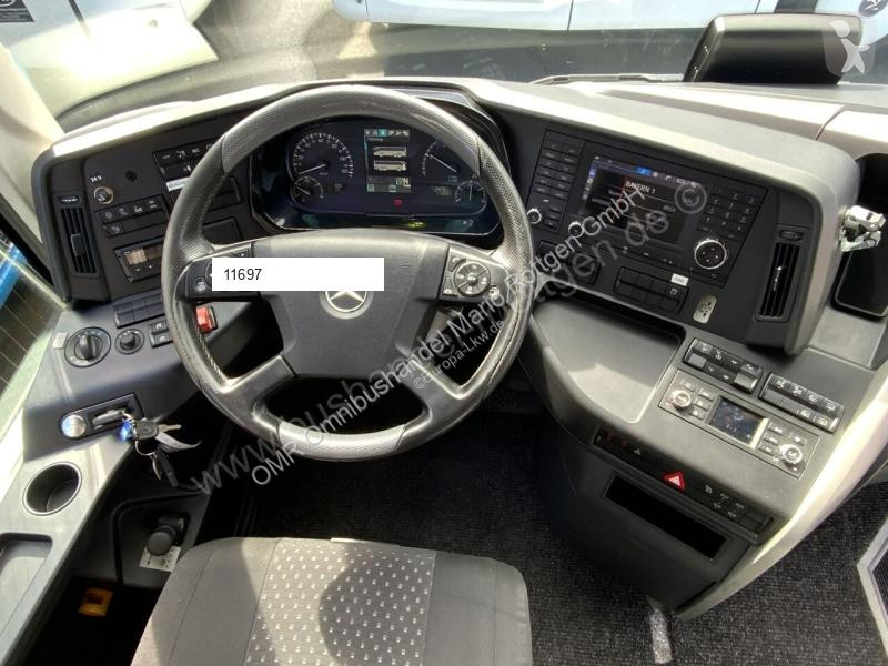 Autokar Mercedes E 16 RHD
