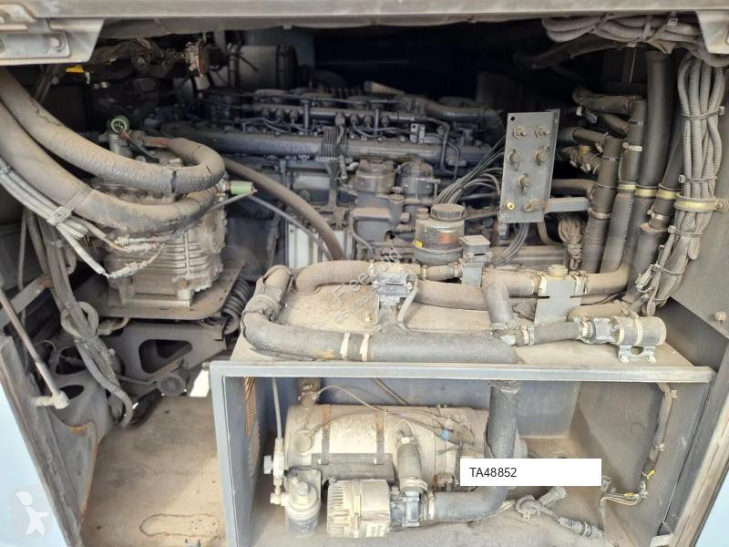 Междуградски автобус Scania Touring HD