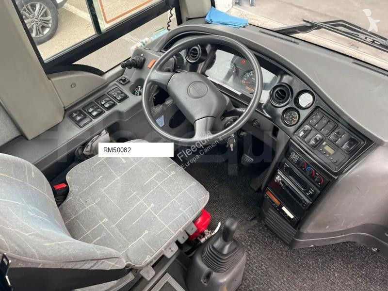 حافلة Isuzu