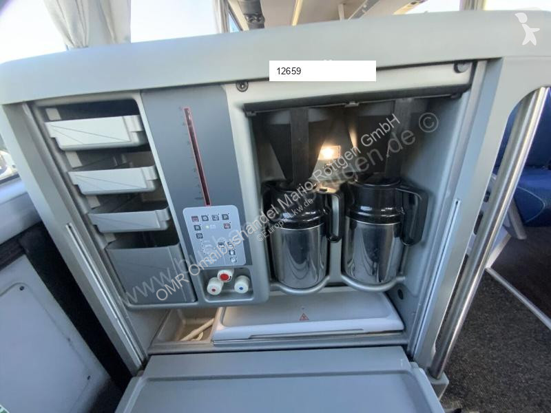 MAN R 08 coach
