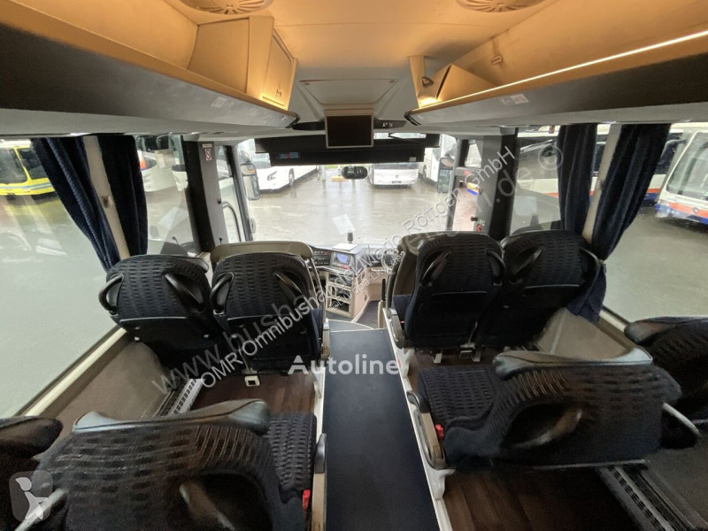حافلة Neoplan L