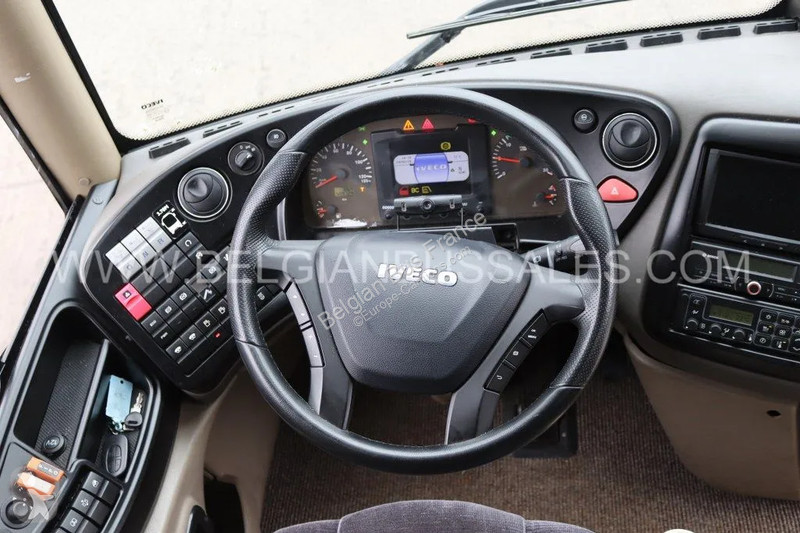حافلة Iveco / 12.8m / Lift / Full Option