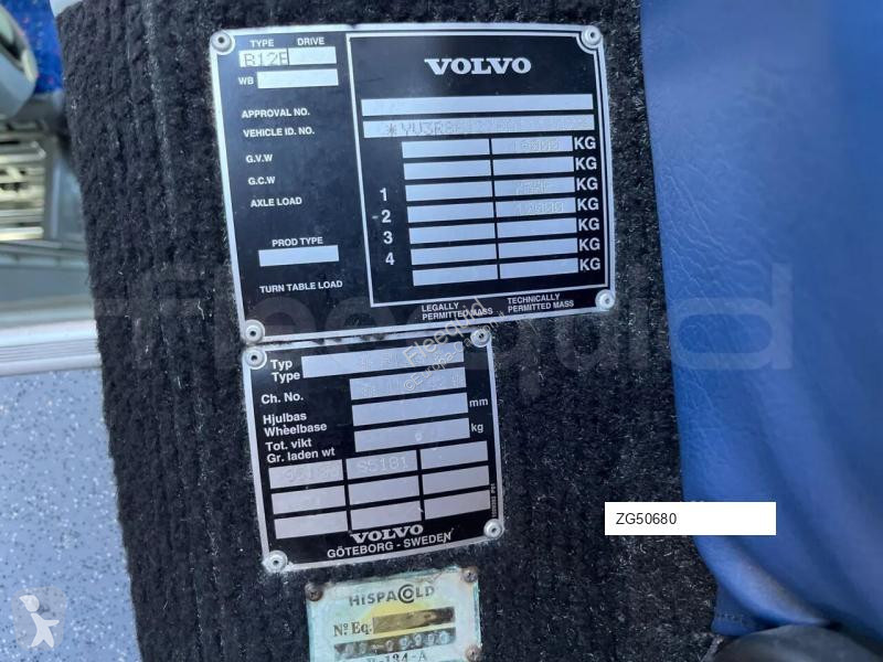 Междуградски автобус Volvo B12