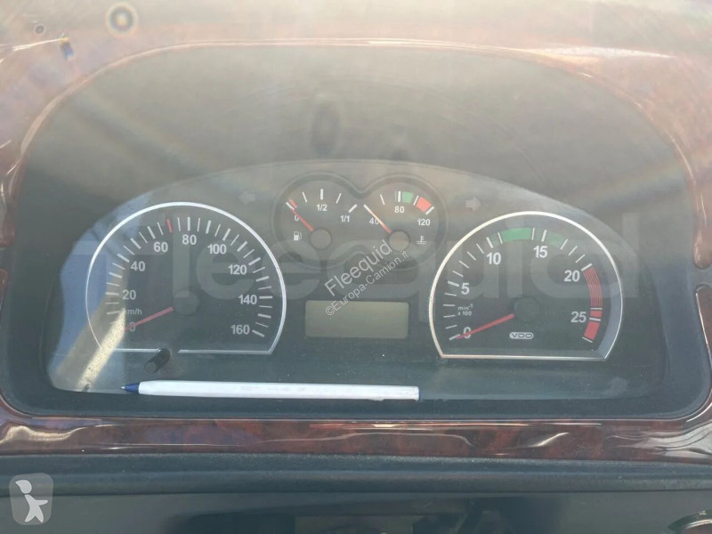 حافلة Isuzu