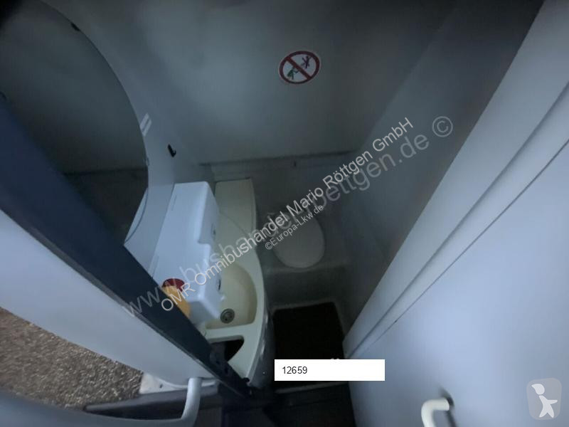 MAN R 08 coach