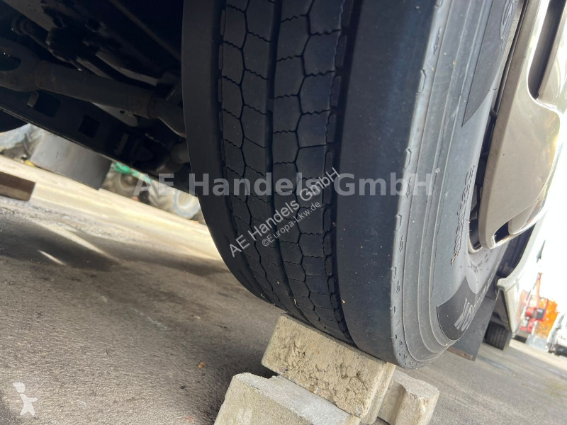 Touringcar Mercedes RHD M...