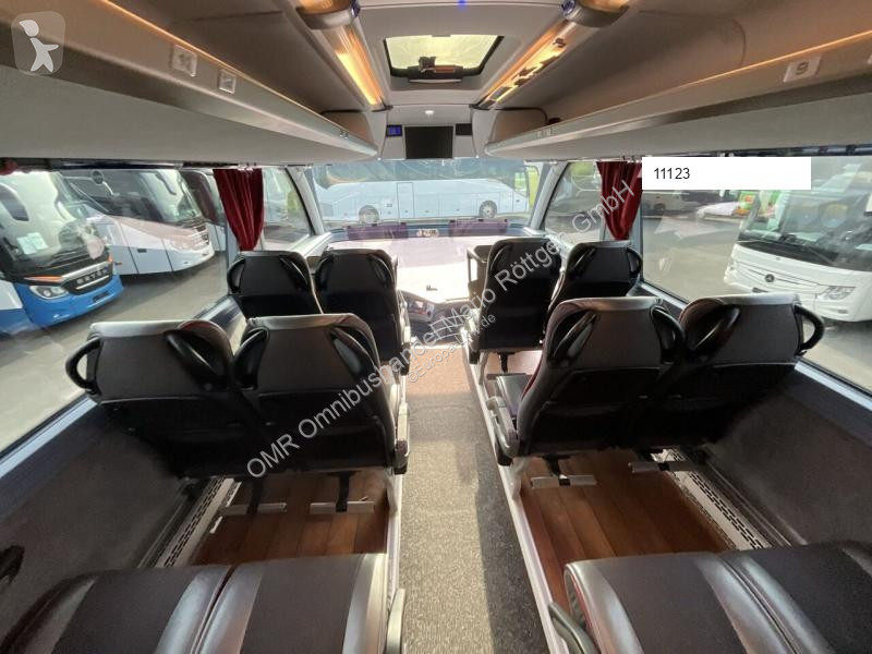 حافلة Neoplan