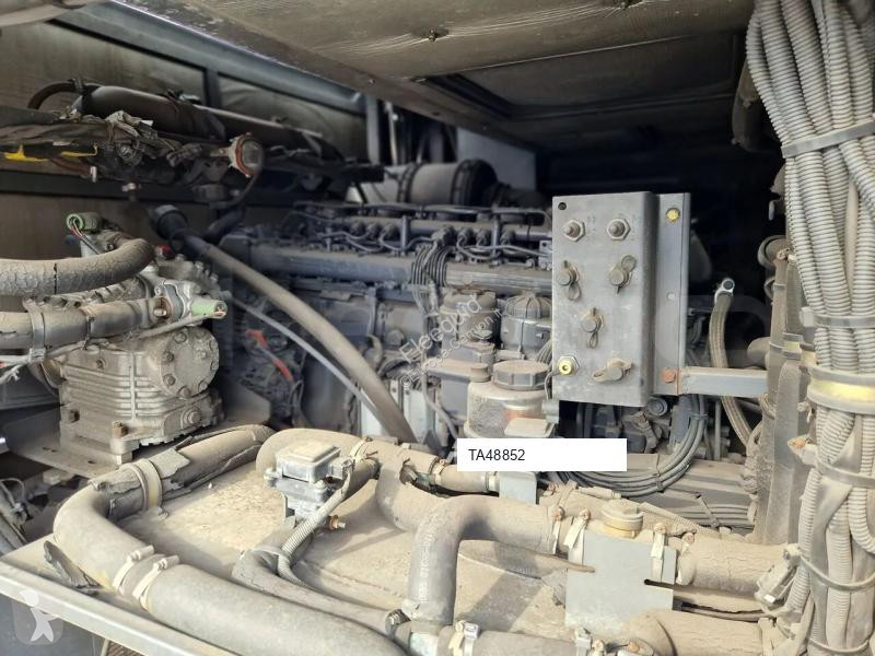 Междуградски автобус Scania Touring HD