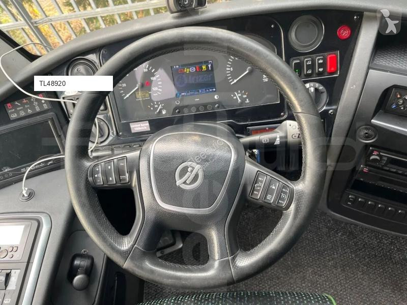 Междуградски автобус Irizar i6