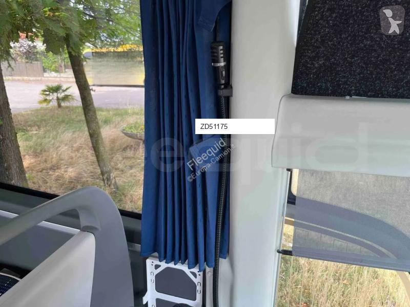 Междуградски автобус Irizar i6