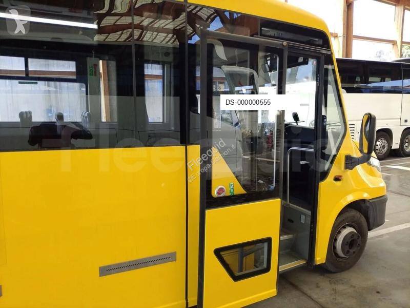 Междугородний автобус Iveco