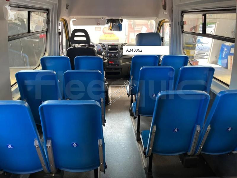 حافلة Iveco Daily