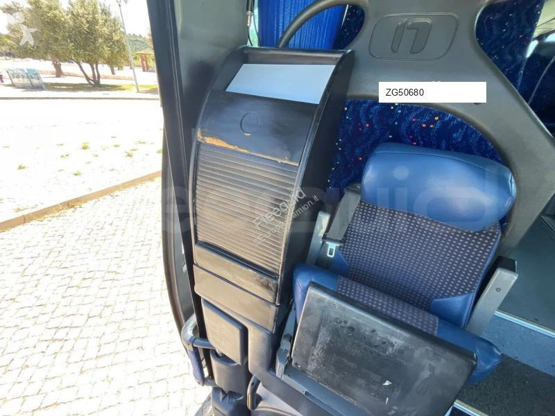 Междуградски автобус Volvo B12