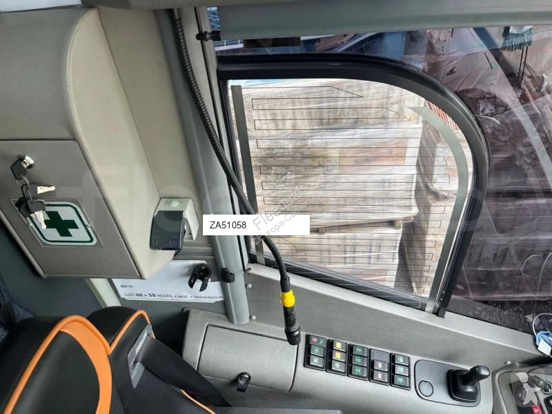 Междуградски автобус Scania Atomic