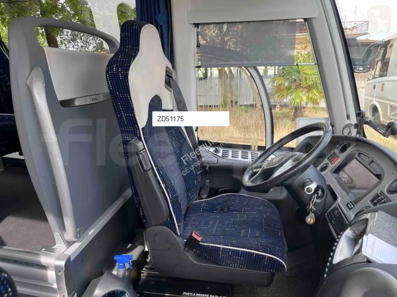 Междуградски автобус Irizar i6