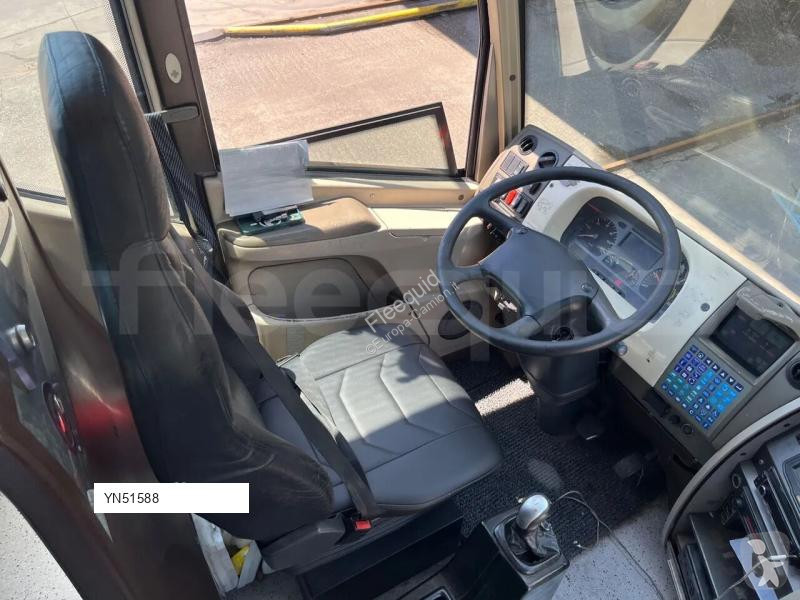 Autobus Mercedes Noge
