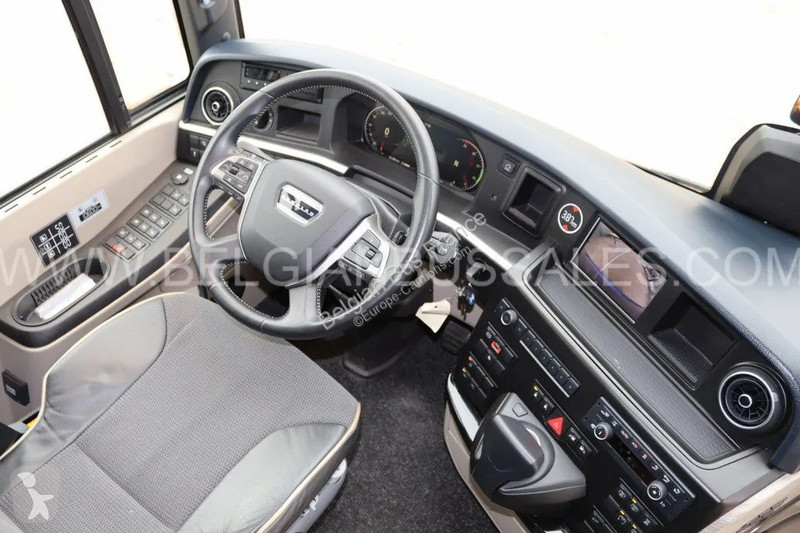 Autocar Neoplan / 12.0m / Full Option