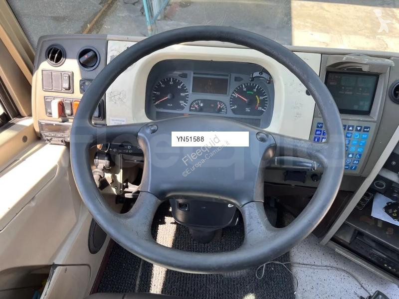 Autobus Mercedes Noge