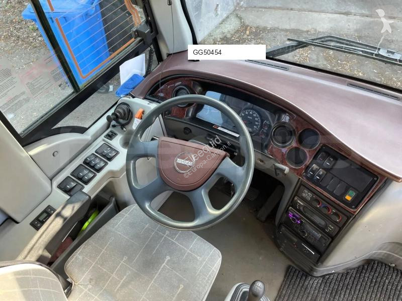 حافلة Isuzu