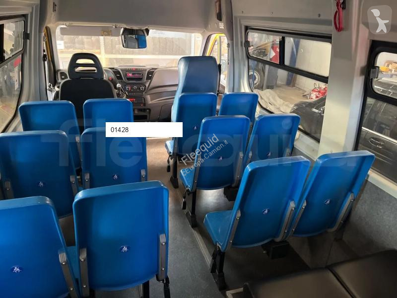 Iveco Daily coach