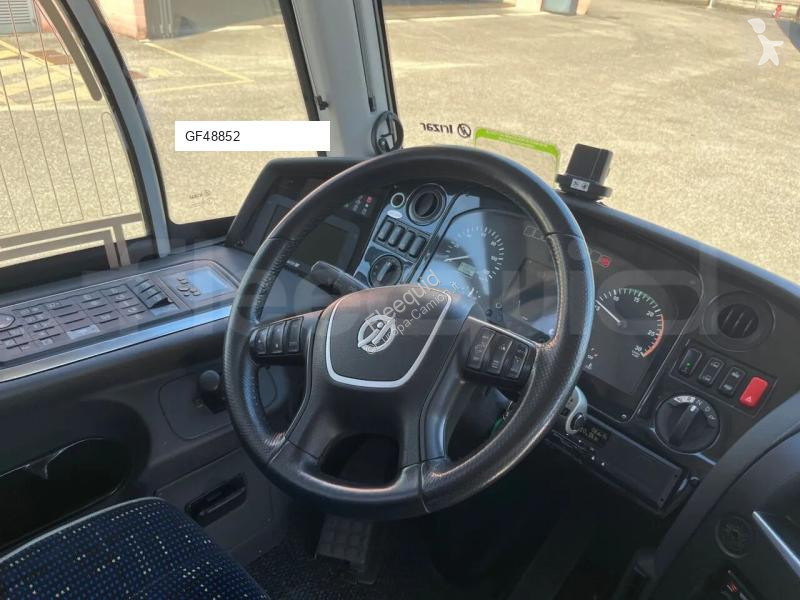 Междуградски автобус Irizar i6