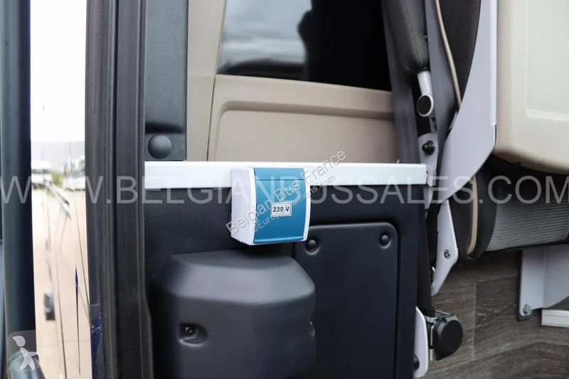 Autocar Neoplan / 12.0m / Full Option