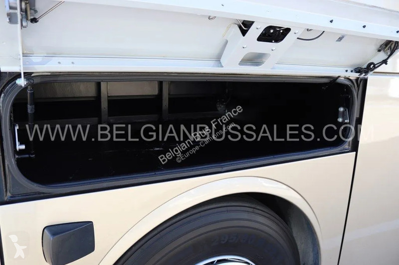 حافلة Mercedes 16RHD/3