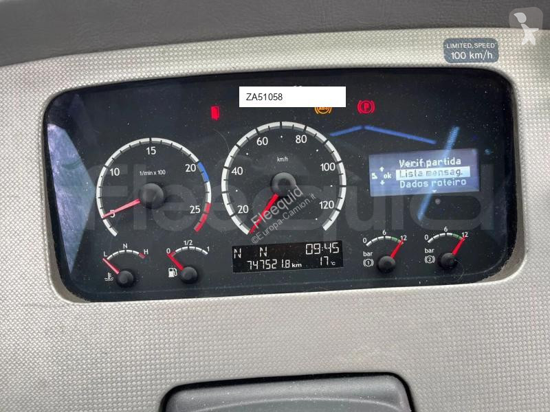 Междуградски автобус Scania Atomic