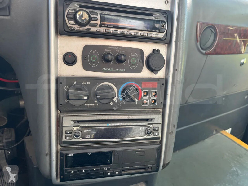حافلة Isuzu