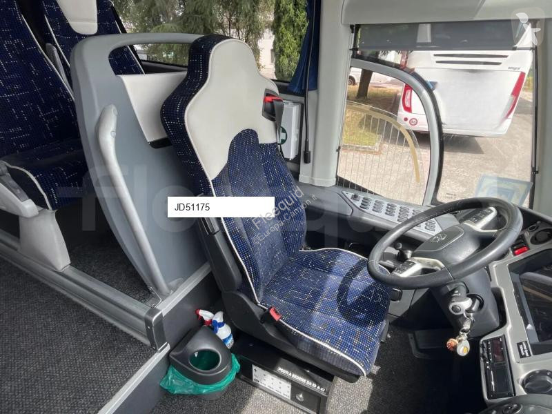 Междуградски автобус Irizar i6