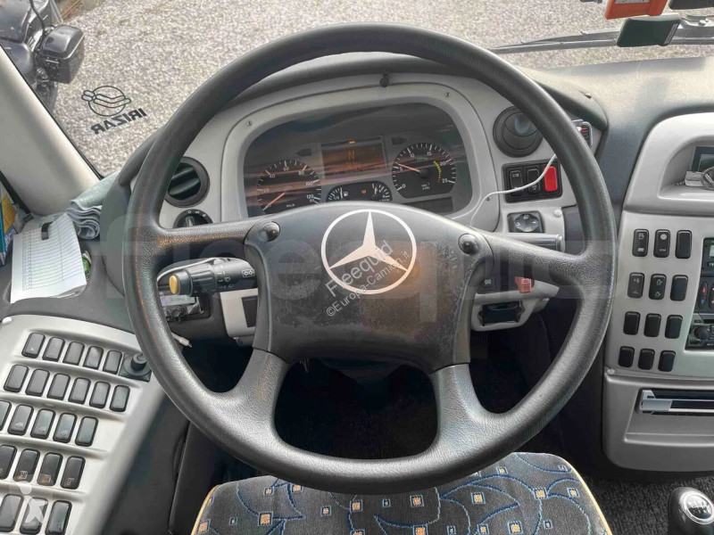 حافلة Mercedes PB