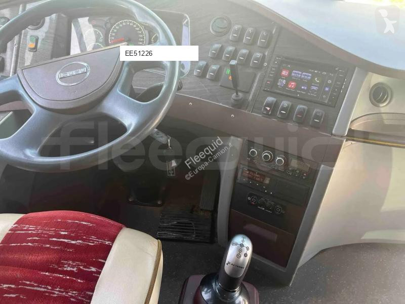 حافلة Isuzu Visigo