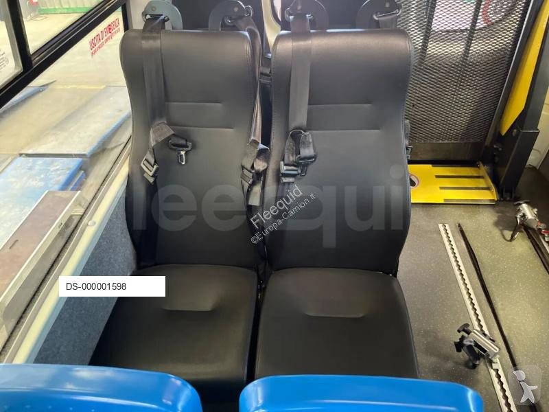 Ônibus viagem Iveco Daily