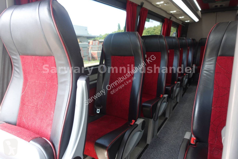 Távolsági autóbusz Mercedes 516 CDI...