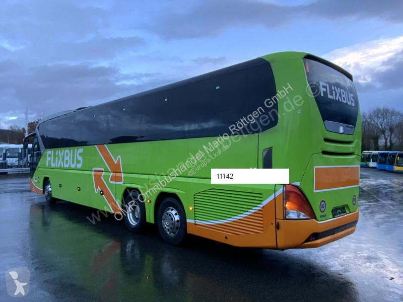 حافلة Neoplan L