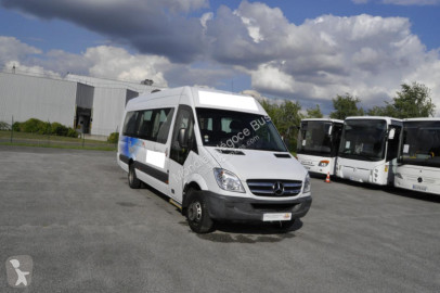 Autobus trasporto scolastico Mercedes