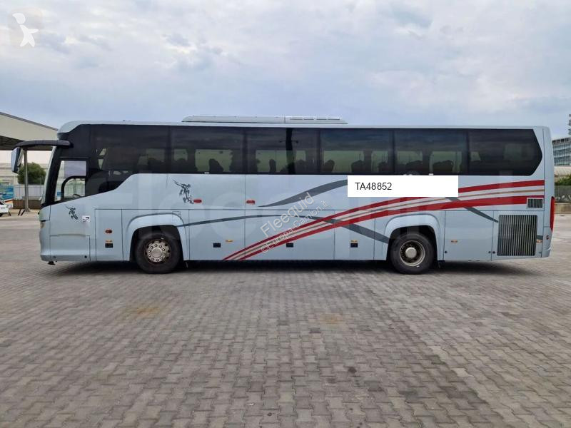 Междуградски автобус Scania Touring HD