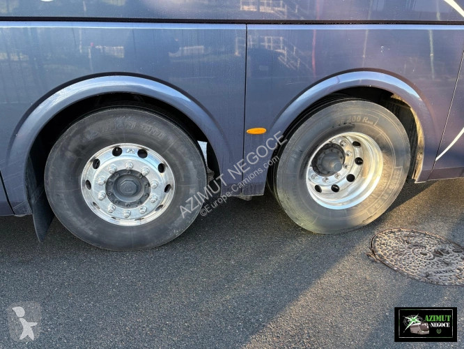 Междуградски автобус Irizar IRIZAR