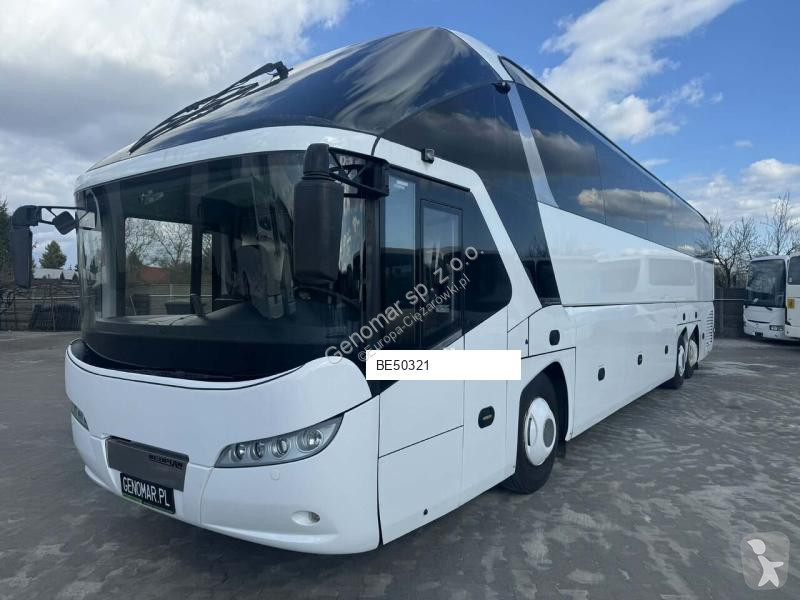 Междуградски автобус Neoplan