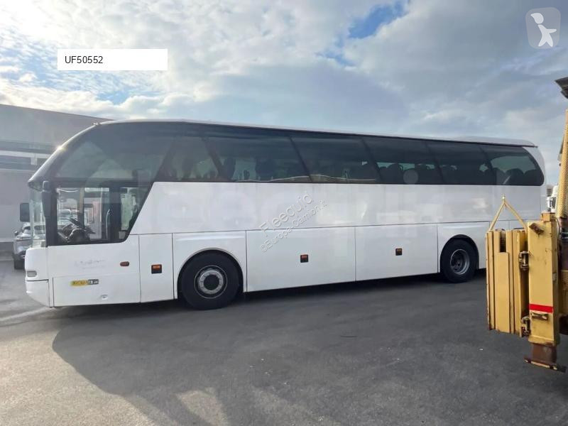 Междуградски автобус Neoplan