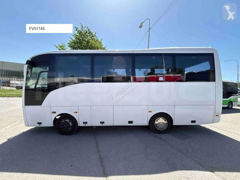 Autobus Isuzu Novo