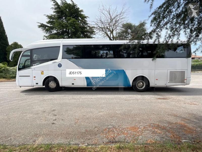 Междуградски автобус Irizar i6