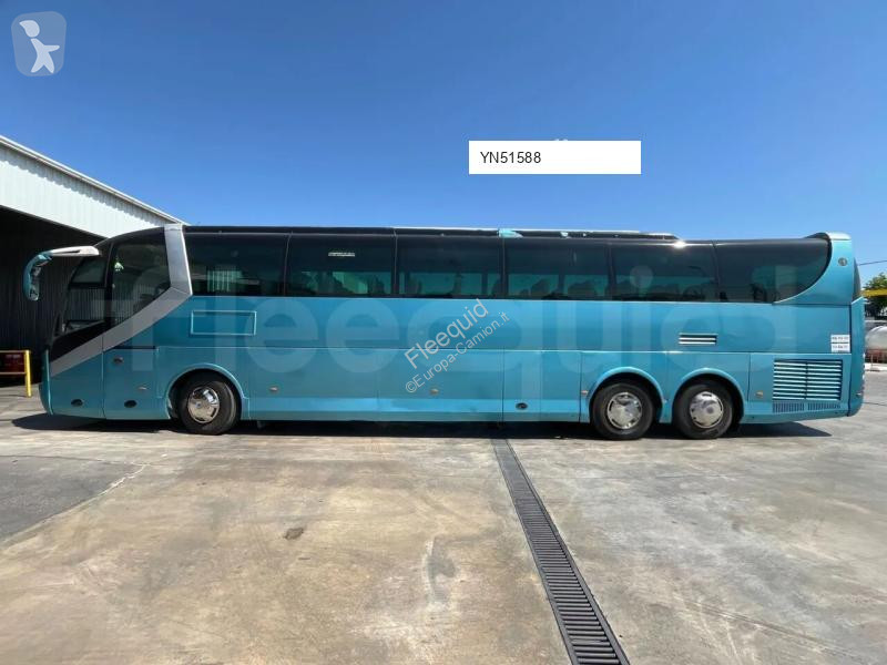 Autobus Mercedes Noge