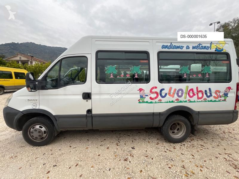 Autokar Iveco Daily