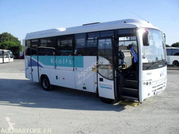 旅游大巴 校车 无公告